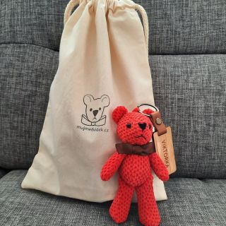 Medvídek se jménem je parádní dárek pro děti, kamarády nebo vaše blízké. 🐵🙂 Najdete na www.mujmedvidek.cz (odkaz v bio) Ke...